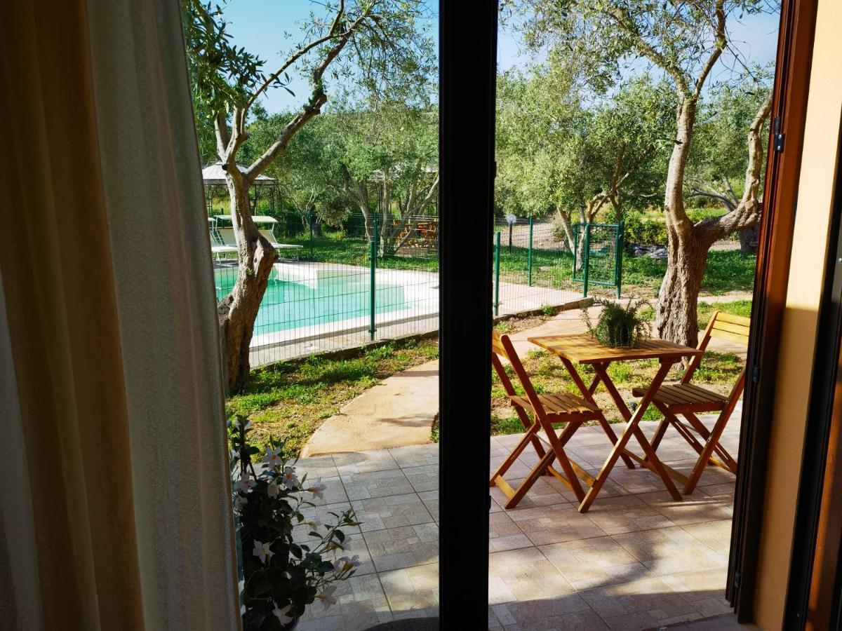 La Corte Degli Ulivi - Albergo Rurale Tresnuraghes Ngoại thất bức ảnh