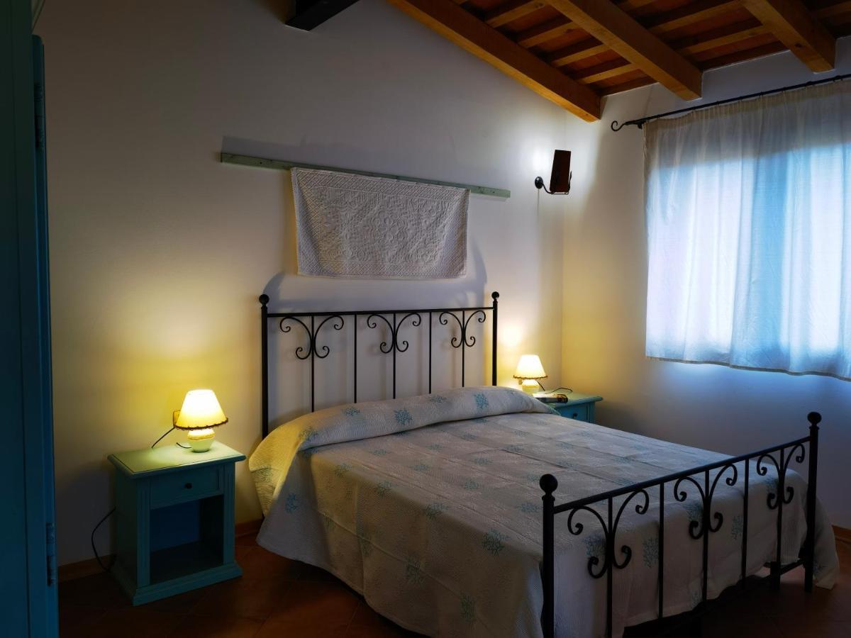 La Corte Degli Ulivi - Albergo Rurale Tresnuraghes Ngoại thất bức ảnh
