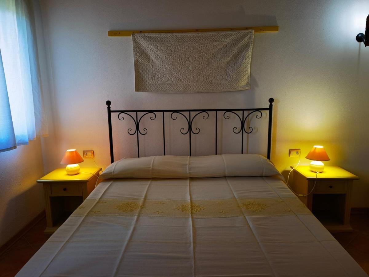La Corte Degli Ulivi - Albergo Rurale Tresnuraghes Ngoại thất bức ảnh