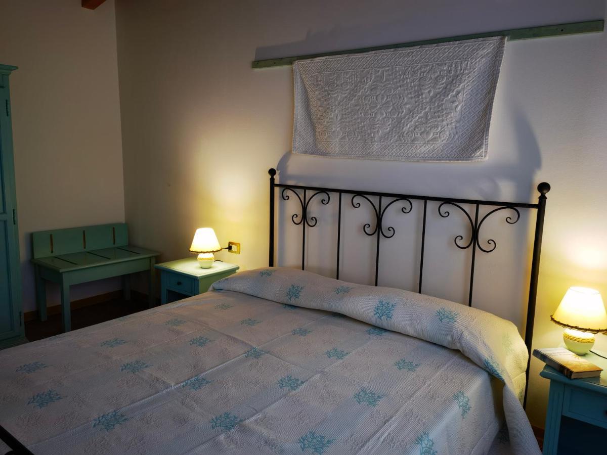 La Corte Degli Ulivi - Albergo Rurale Tresnuraghes Ngoại thất bức ảnh